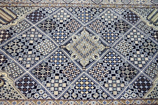 Nain  9 fili  Seta Firmato 232 x 127 cm - immagine 2